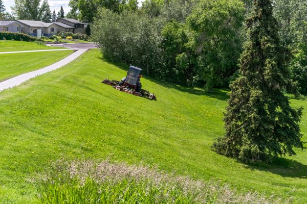 Hill Mowing in Longview